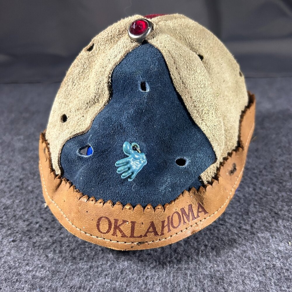 Vintage Suede Child’s Jughead Whoopee Hat Pins Cracker‎ Jack Charms Oklahoma